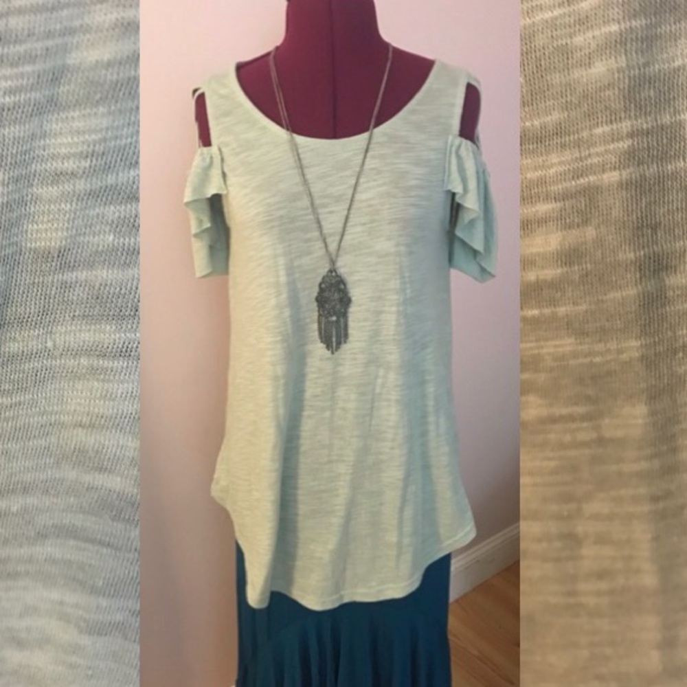 Beautiful mint green cold shoulder tunic top